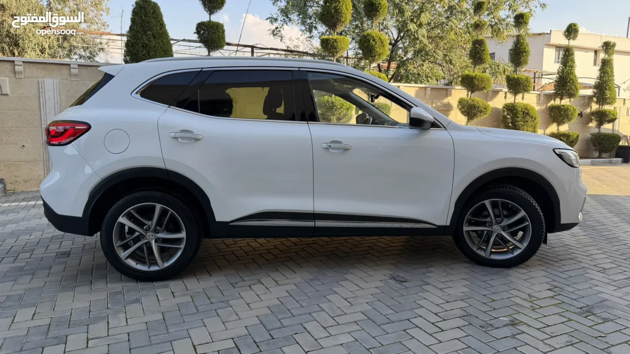 الصيني MG EHS ترخيص 2022 محرك 1600 هايبرد/plugin جير أوتوماتيك 284 حصان