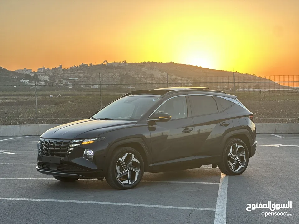 هونداي توسان/2022 Plug In فل الفل فتحة سقف بانوراما  4x4 ///271Hp   ( Haybrid) 1600cc