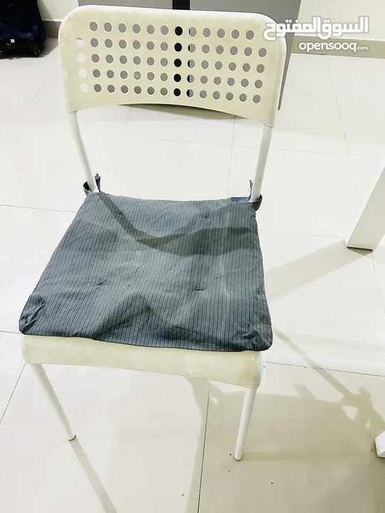 6 Ikea chairs for sale with cushion