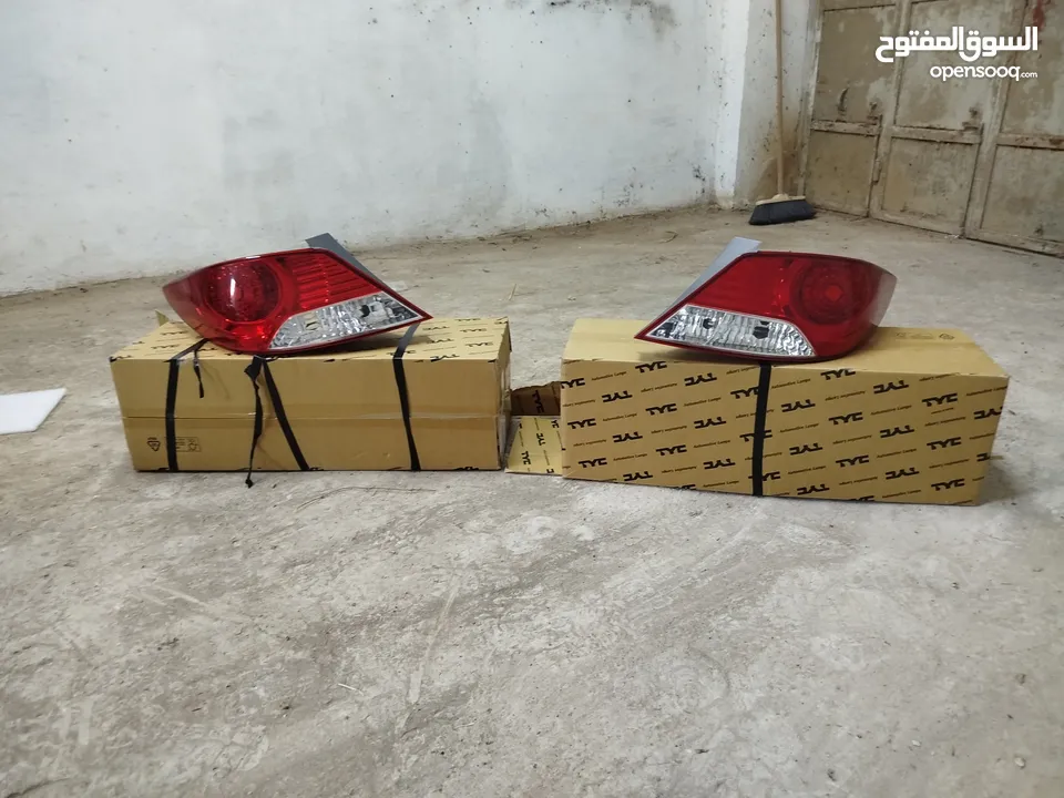 قطع اكسنت 2014 اضوية امامي 500 شيكل وخلفي 500 شيكل وطبونيين ب 500 شيكل