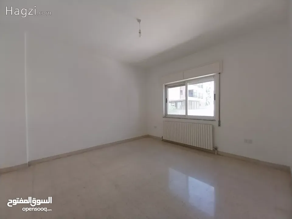 شقة للايجار في الدوار الرابع  ( Property 33512 ) سنوي فقط