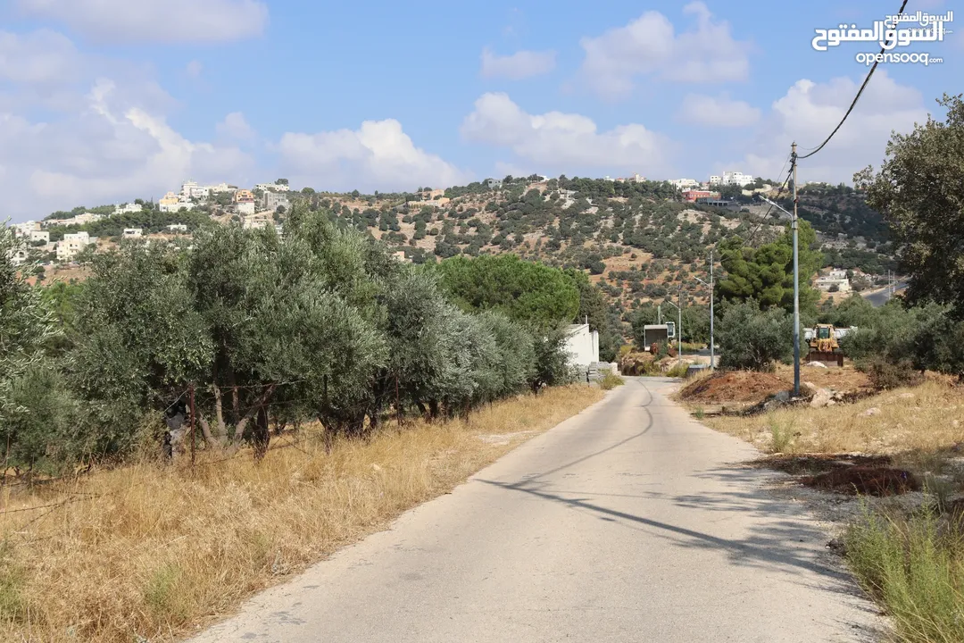 (1)ارض للبيع بدر الجديدة مساحة 1070 متر ذات اطلاله عاليه لا يمكن حجبها