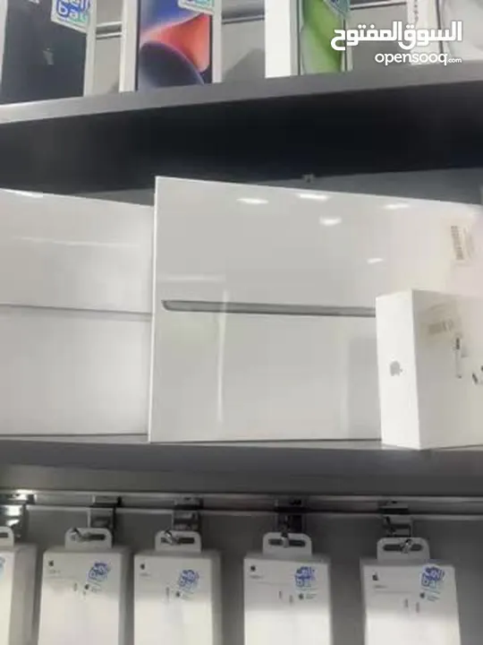 APPLE IPAD 9 64 g  ابل ايباد 9 جيل التاسع 64 جيجا  كفاله ابل سنه  وسنتين اكشن إكسبرس