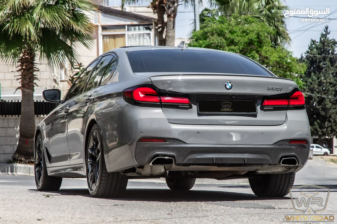 Bmw 530I 2023 M kit Gasoline   السيارة مميزة جدا و قطعت مسافة 75,000 كم فقط