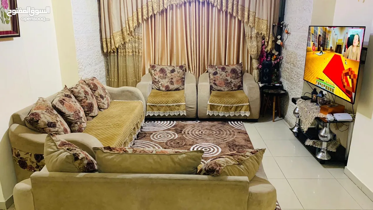 شقه للبيع قرب عين منجد قيادة الشرطه