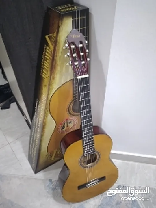 ‌valencia guitar