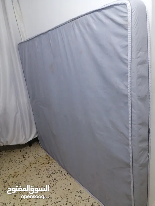 فرشة تخت مجوز للبيع