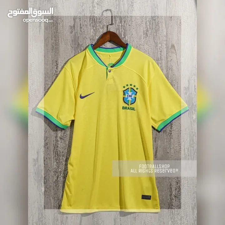 مجسمات ملاعب كرة قدم تيشرتات كرة قدم