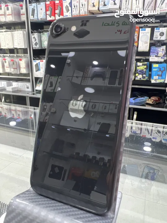 Used iPhone SE 2020 (128 GB) ايفون مستعمل بحالة ممتازة  مغيرله بطارية جديدة فقط لا غير  كفالة محل 14