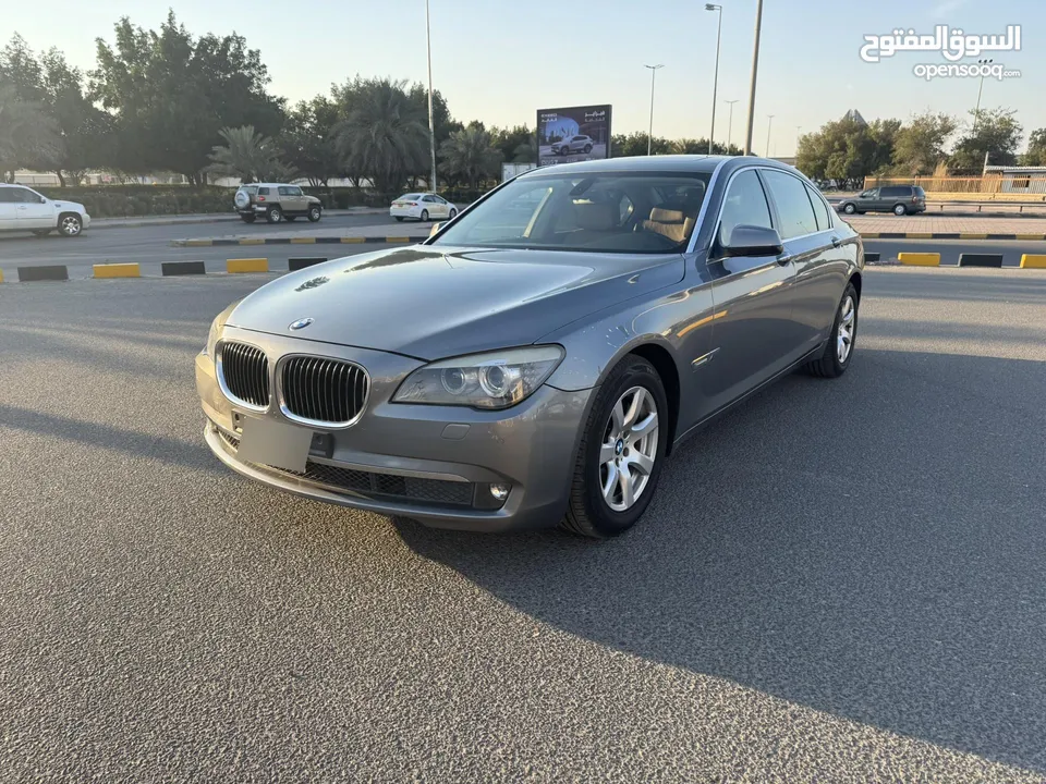 بي ام 730Li 2010