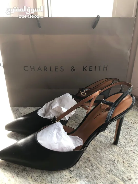‎ الحذاء تشارلز آند كيث