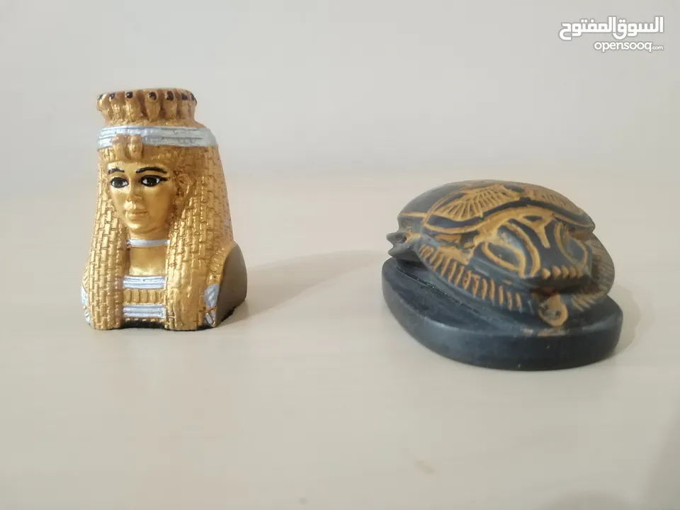 تمثال فرعوني ختم فرعوني