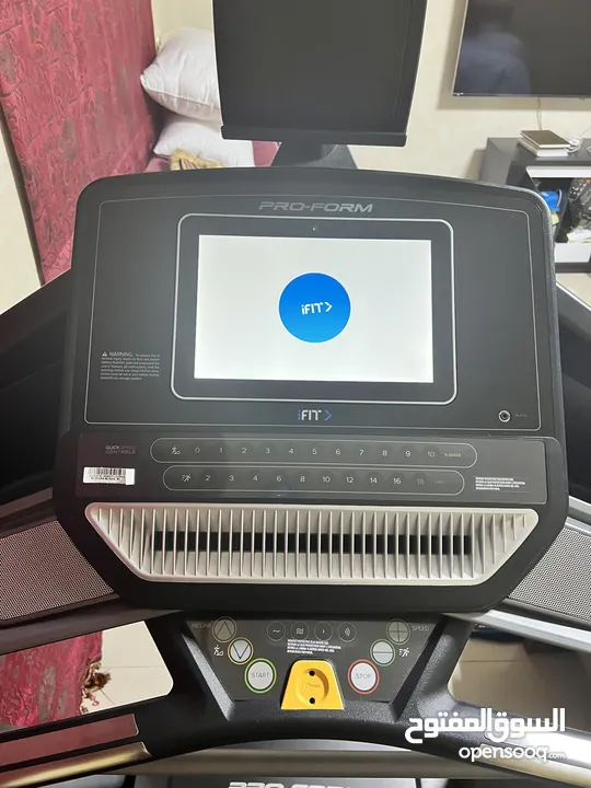 جهاز المشي treadmill