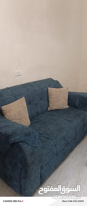 طقم كورنر 9مقاعد مستعمل مع طاوله وسط