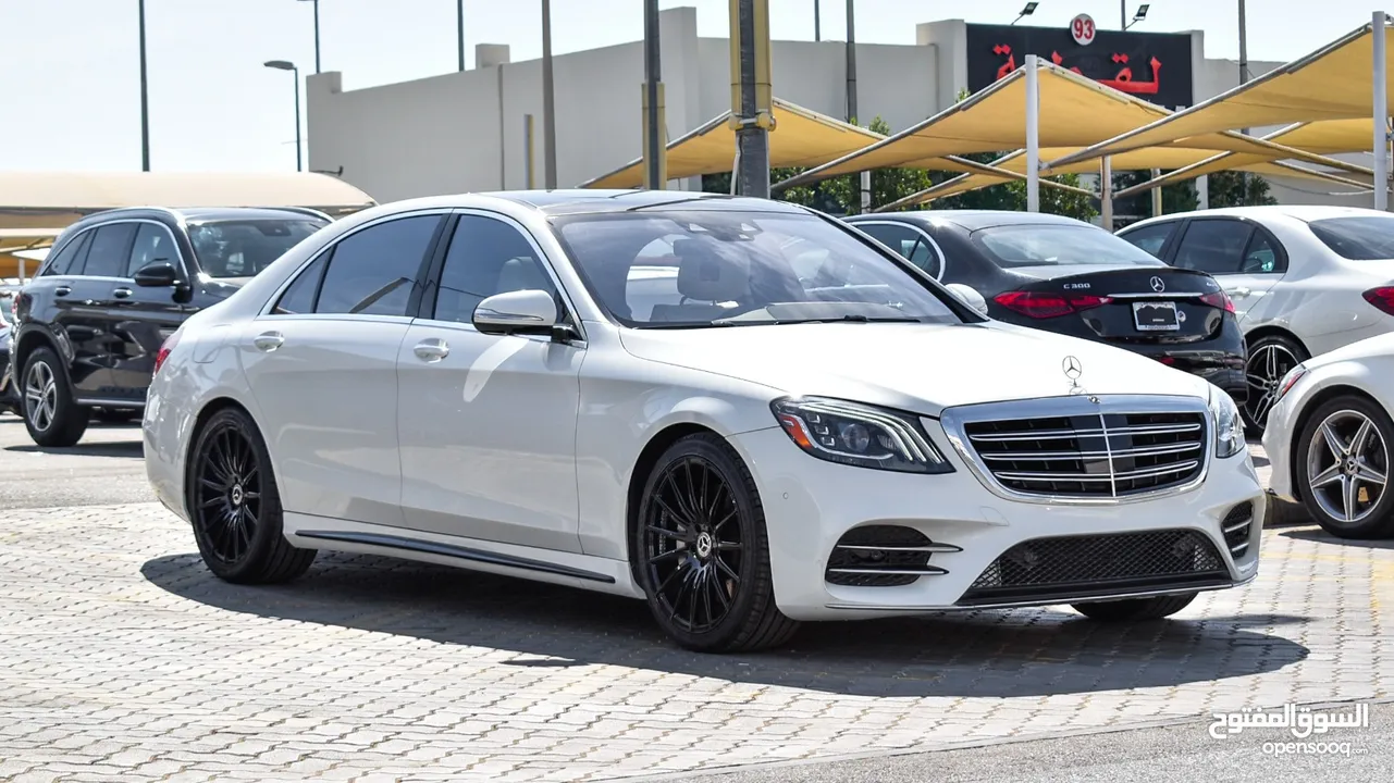 Mercedes S560 with 2 years warranty in excellent condition