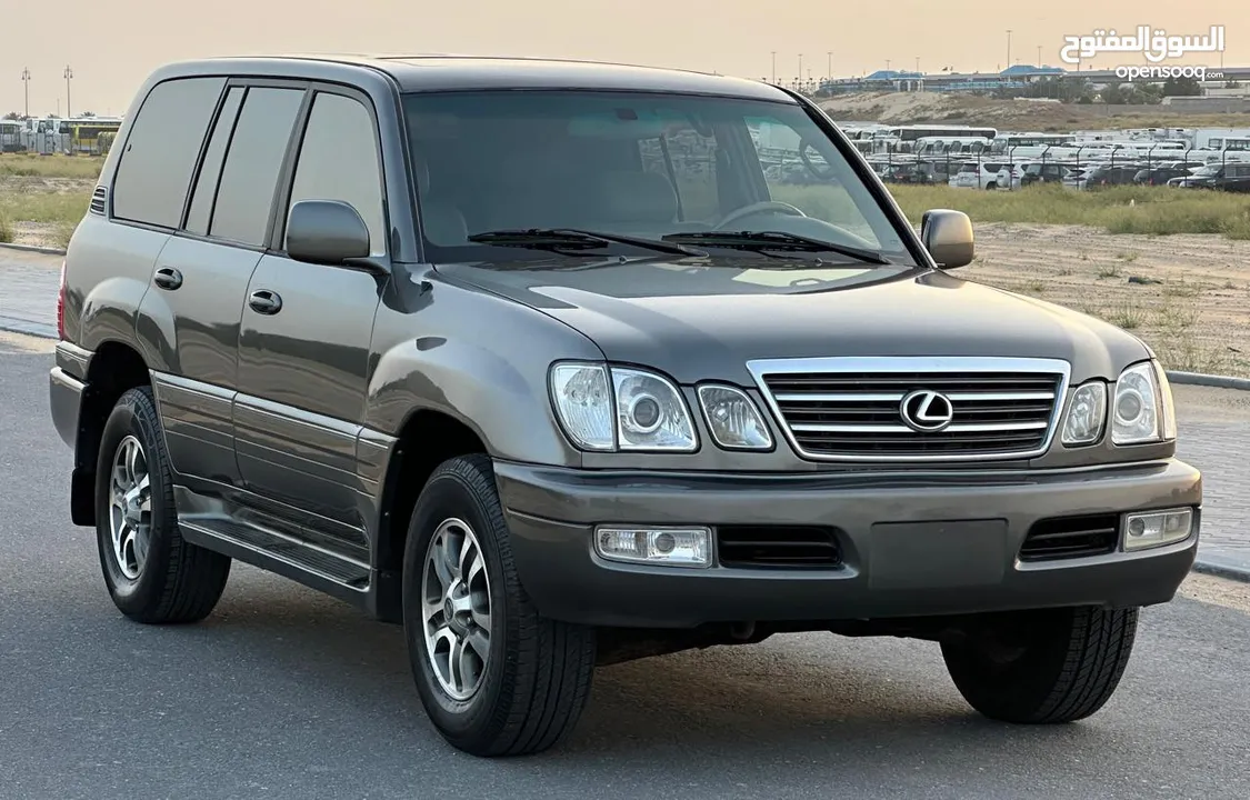 Lexus lx470 model 2000 American