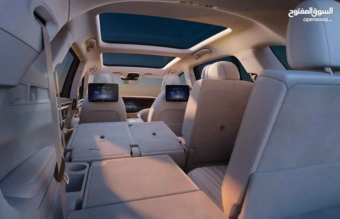 للبيع  مرسيدس MERCEDES EQS 580 SUV 4MATIC  موديل 2023  كهربائية بالكامل  7 مقاعد  فل كامل
