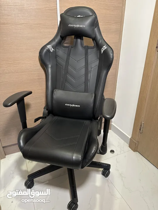 DXRacer Prince Series Gaming Chair