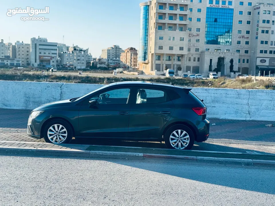 سيات ابيزا فل الفل مع بانوراما ،،، اوتوماتيك