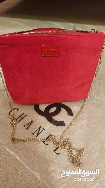Channel crossbody/makeup bag