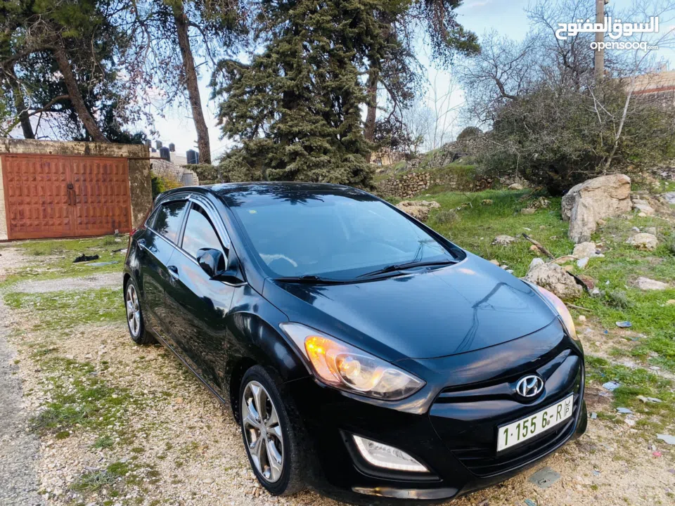 هونداي i30 فل اوتماتك فل اضافات وفحص نخب النخب الله يبارك ..