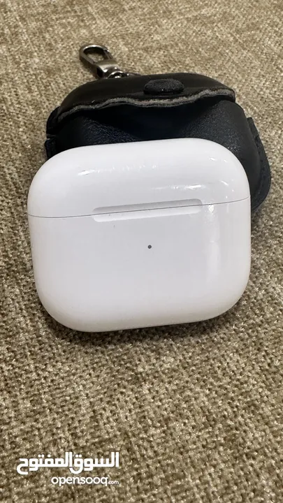 للبيع سماعة ابل AirPods الجيل الثالث