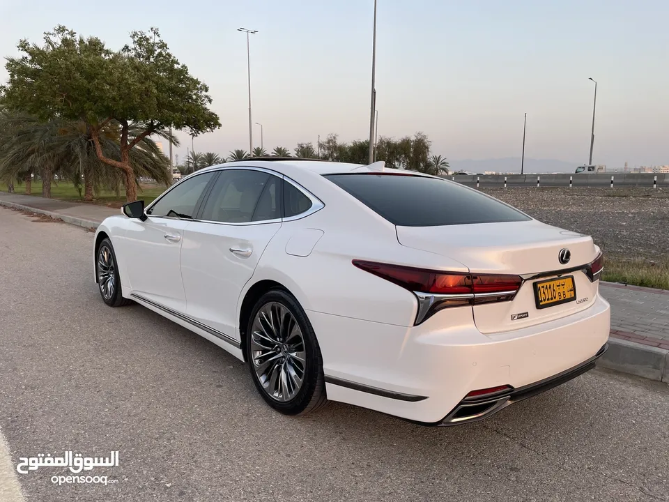 لكزس LS500 2019