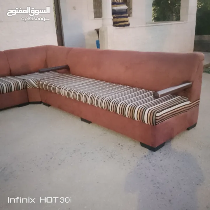 كورنر تفصيل 11 مقعد خشب سويد وايادي زان