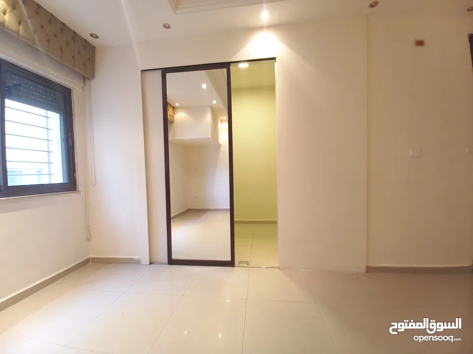 شقة للبيع في منطقة عبدون  ( Property ID : 37536 )