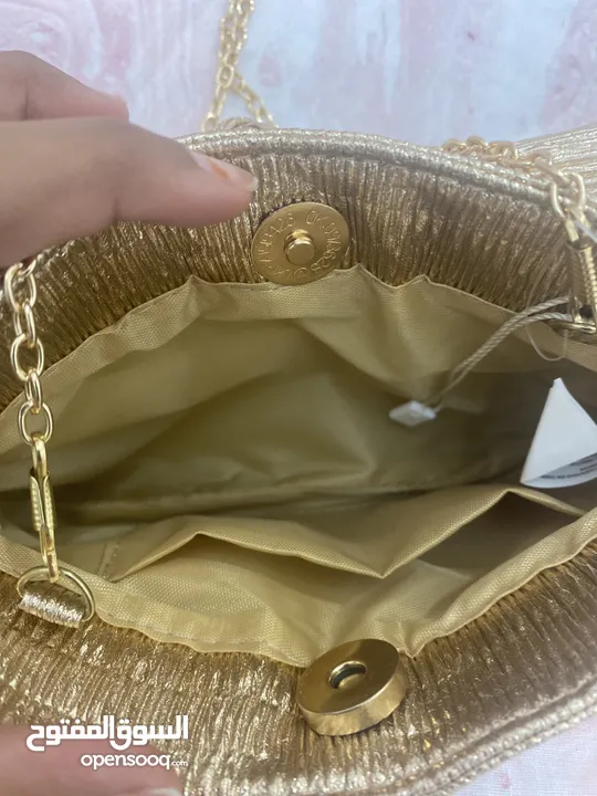 Gold bag not used no damages