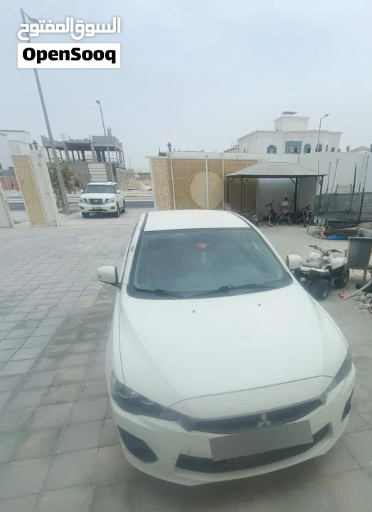 لانسر للبيع