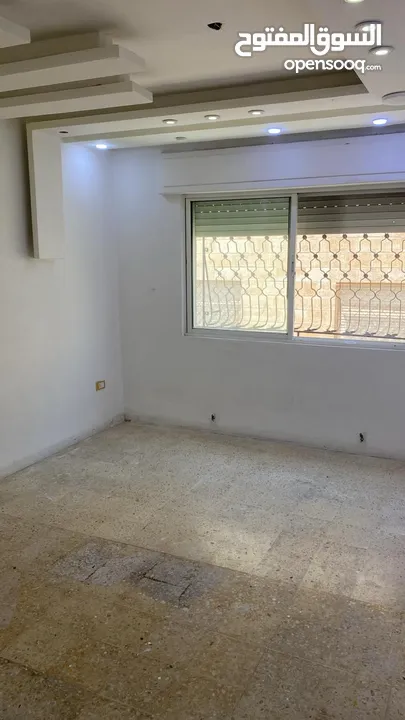 شقة للإجار ابو نصير