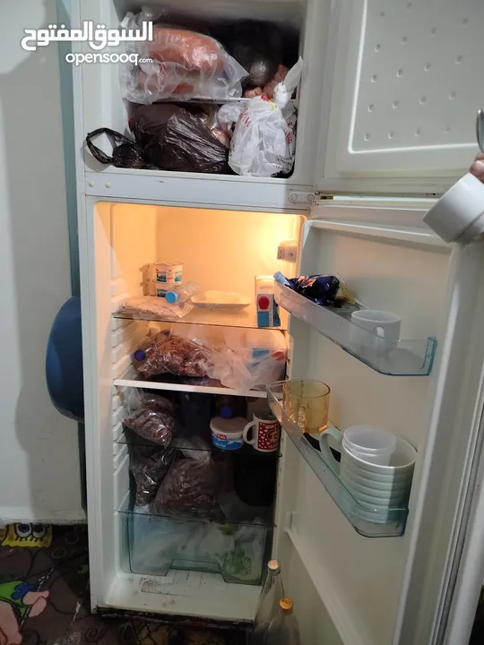 ثلاجه للبيع