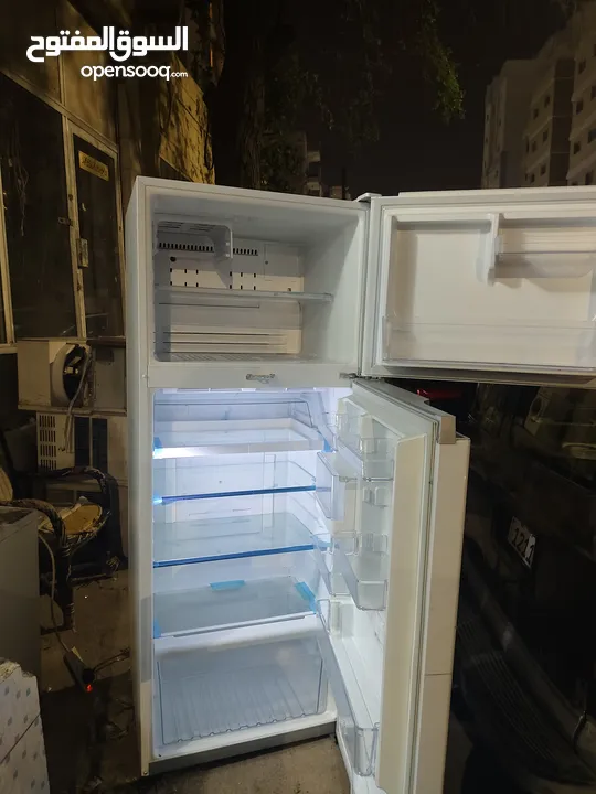 Toshiba Refrigerator like new condition everything good work