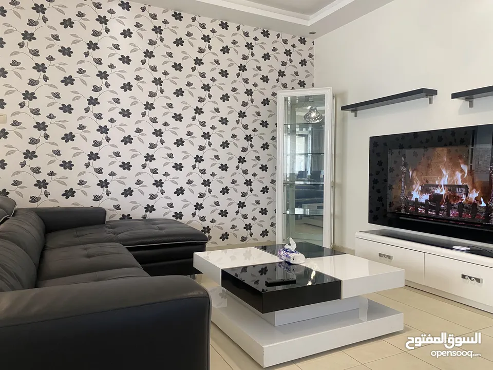 شقة فخمة مفروشة كامل للإيجار-طابق ثاني-110م-الصويفية- 3 دقايق من Swefieh village