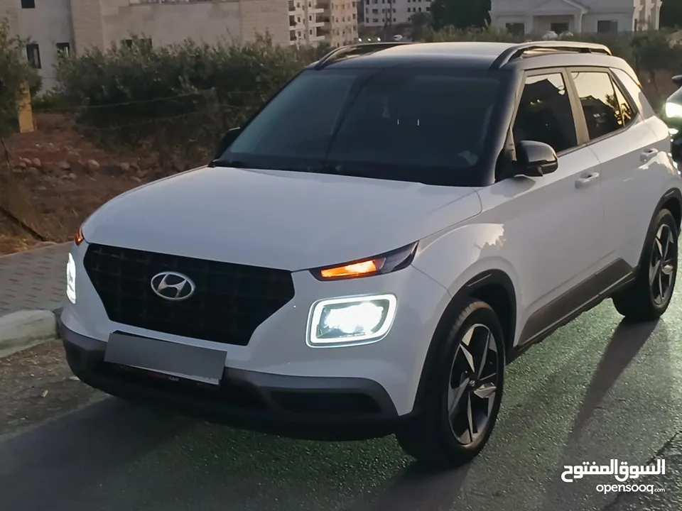 جيب هونداي فينيو مميز فل الفل اضافات مع فتحة سقف دهان شركة ولاغرام بوية وعداد 45000كم فقططططط