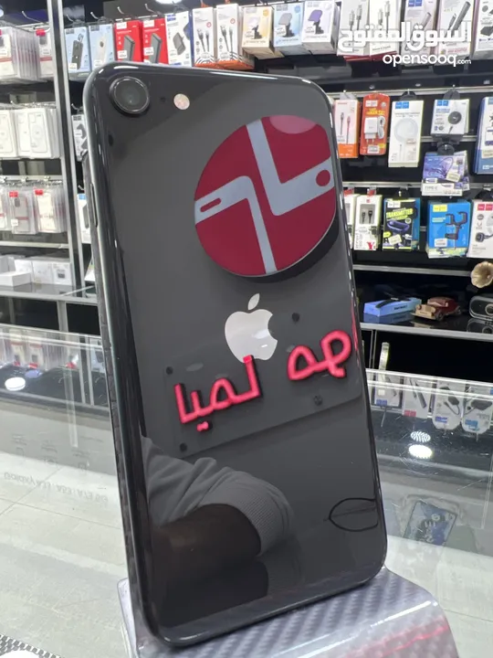 Used iPhone SE 2020 (128 GB) ايفون مستعمل بحالة ممتازة  مغيرله بطارية جديدة فقط لا غير  كفالة محل 14