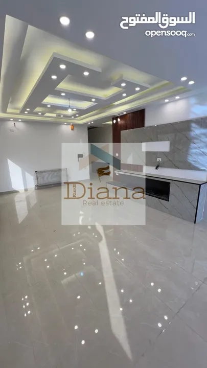 شقة فاخرة للإيجار – لم تُسكن من قبل  طريق المطار - البنيات - 4 نوم - 2 ماستر
