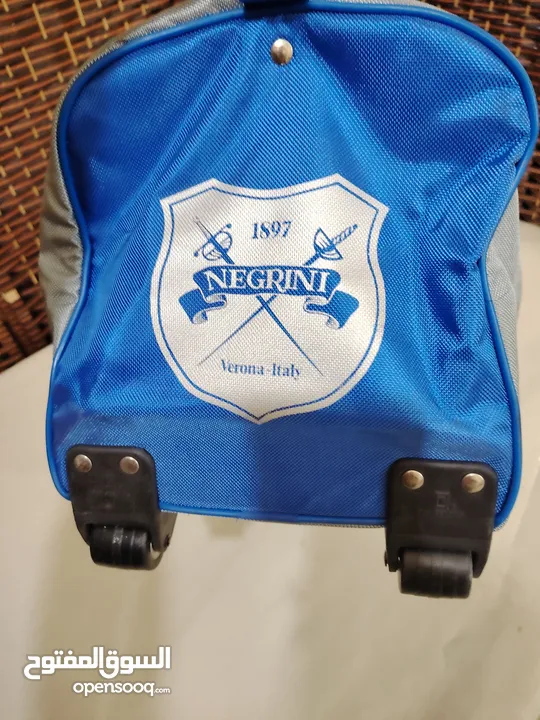 حقيبة خاصة لحمل تجهيزات لاعب المبارزة
