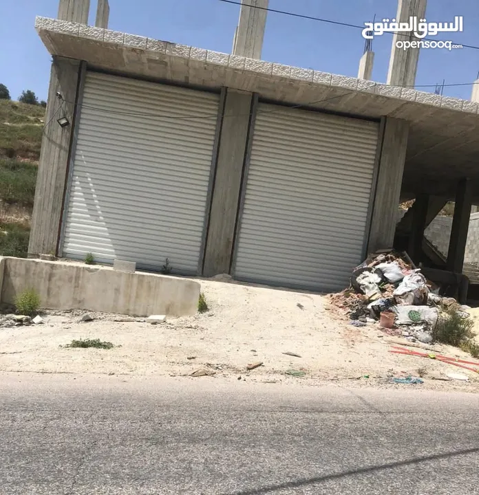مخازن عدد 2 للبيع
