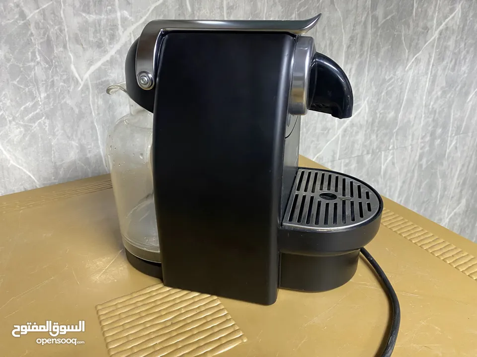 ماكنة قهوة نسبريسو Nespresso