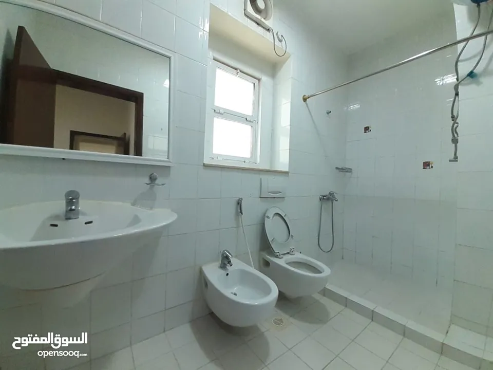 3BHK  flat in Al-Qrum  شقق للإيجار غرفة، غرفتين، 3 غرف - القرم