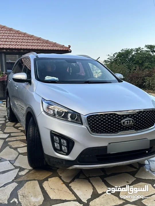 كيا سورينتو 2017  Kia sorento 2017 حاله ممتازه  2200ccبسعر مناسب.