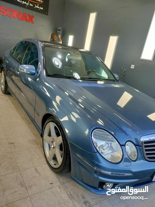 مرسيدس بنز بانوراما E200 2004 محدث 2009