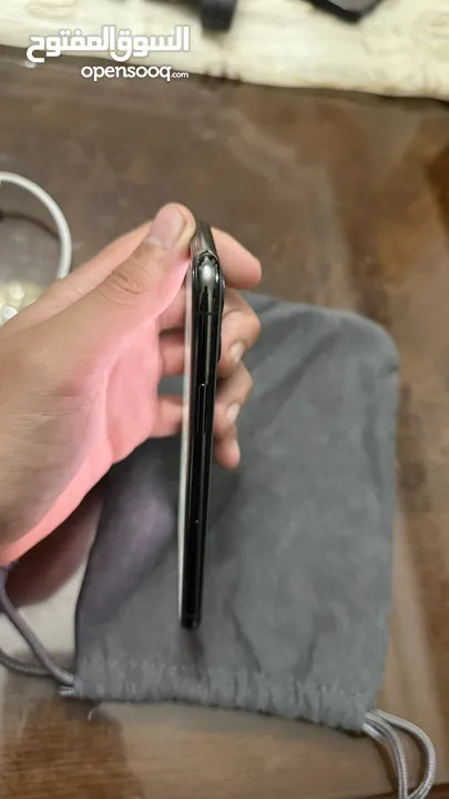 Iphone 11 pro 64 g green نضيف بحالة الوكاله
