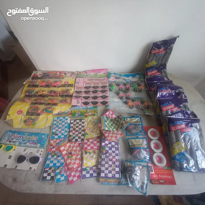 لقطة لقطه لقطه  بضاعه محل نثريات واكسسوارت وادوات منزليه والعاب للبيع المستعجل