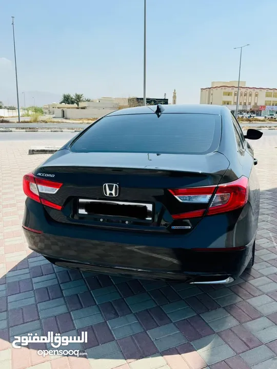 Honda Accord 2020 EXL Hybrid Black Color 2.0 turbo.  only low Miles 52,500-/mileage