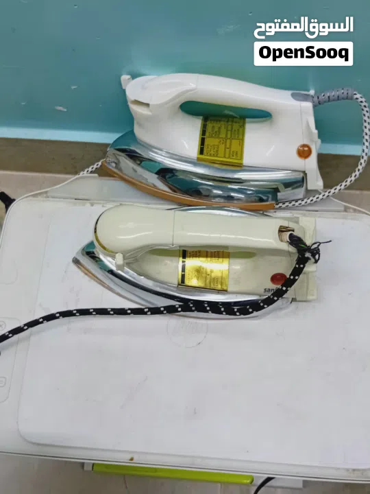 مكواة ملابس 2 جيده معه طابعه