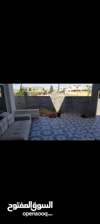 عمارة بتصميم فيلا في اجمل مناطق مرج الحمام قرب ترخيص غرب عمان موقع مميز جدا و ذات اطلاله خلابه