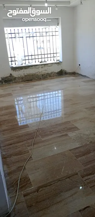 ابو أنس لجلي جميع أنواع البلاط بأفضل الاسعار